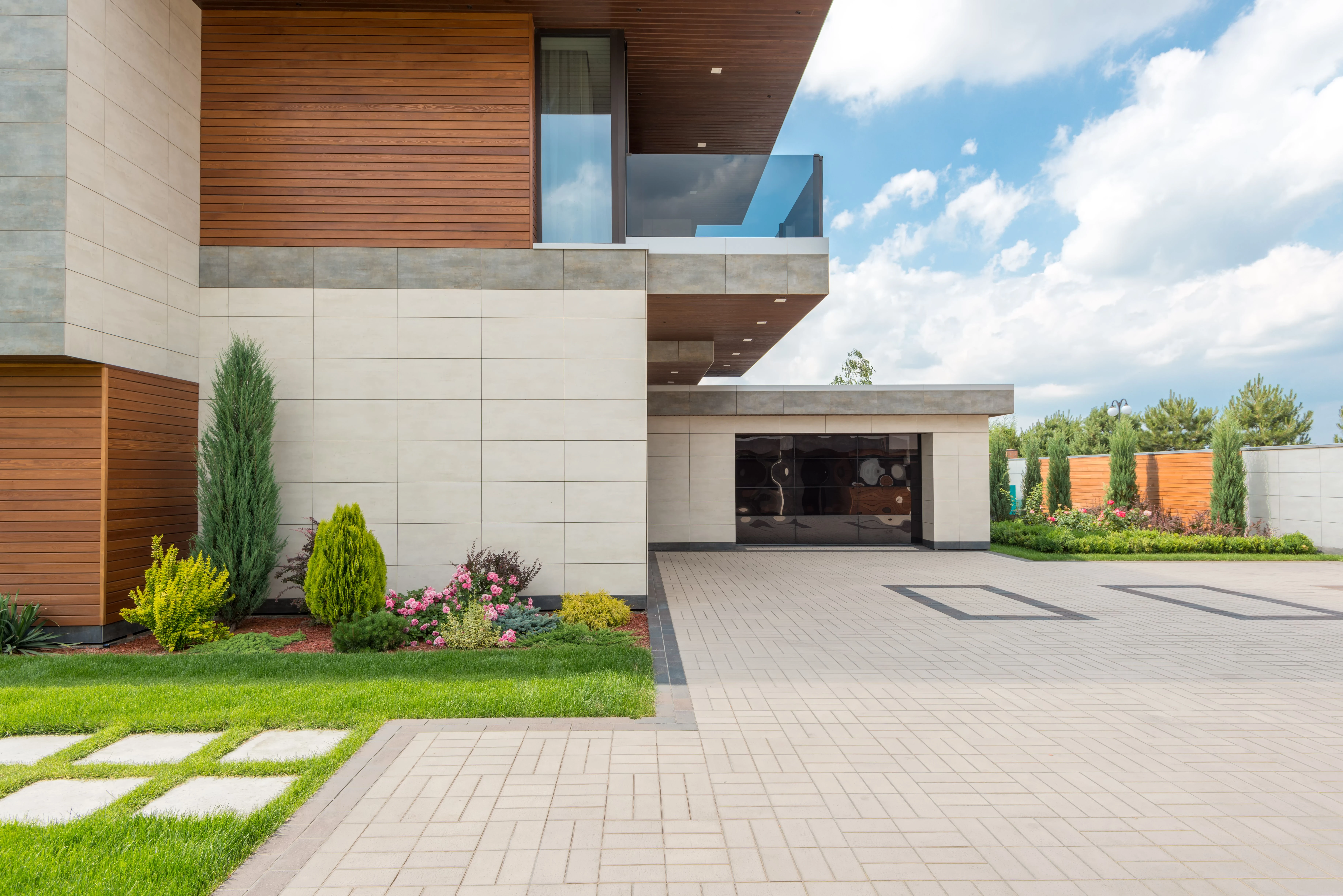 Residential garage door in Leucadia